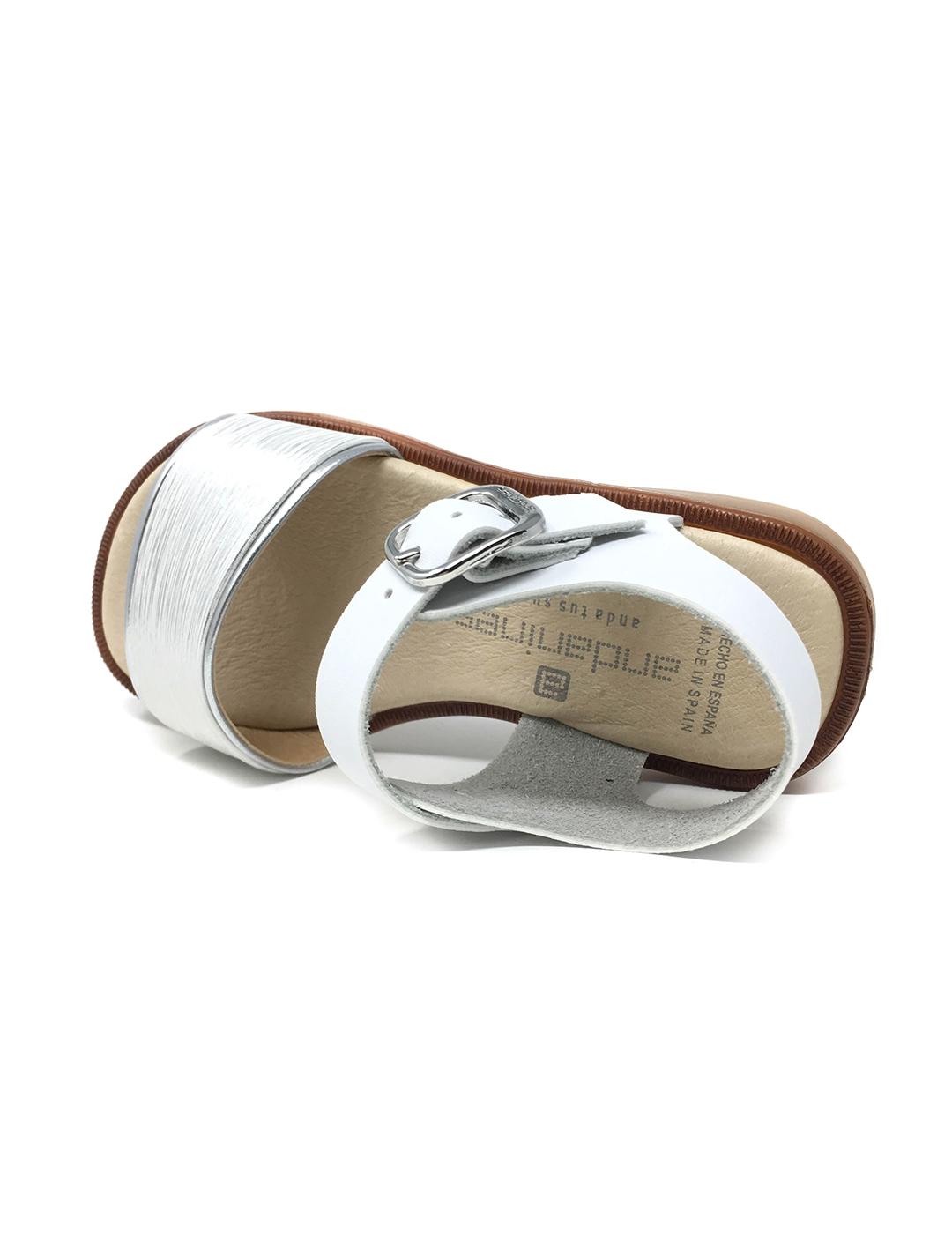 SANDALIA MATE BLANCO Y PLATA