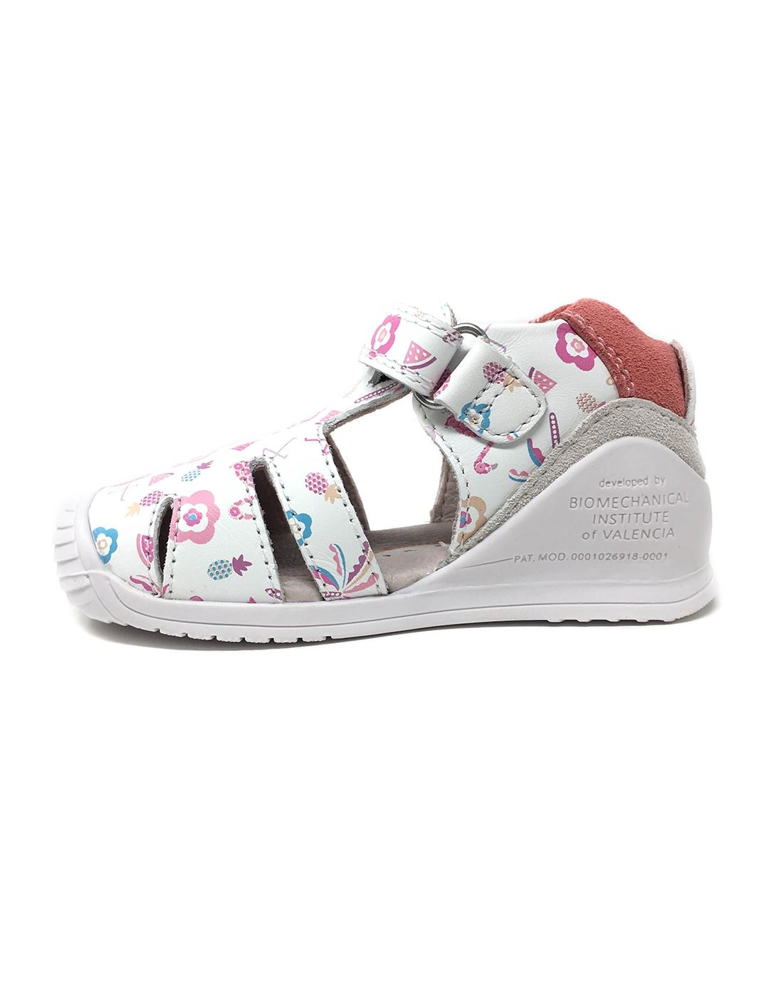 SANDALIA BIOMECANICS BLANCA CON FLAMENCOS