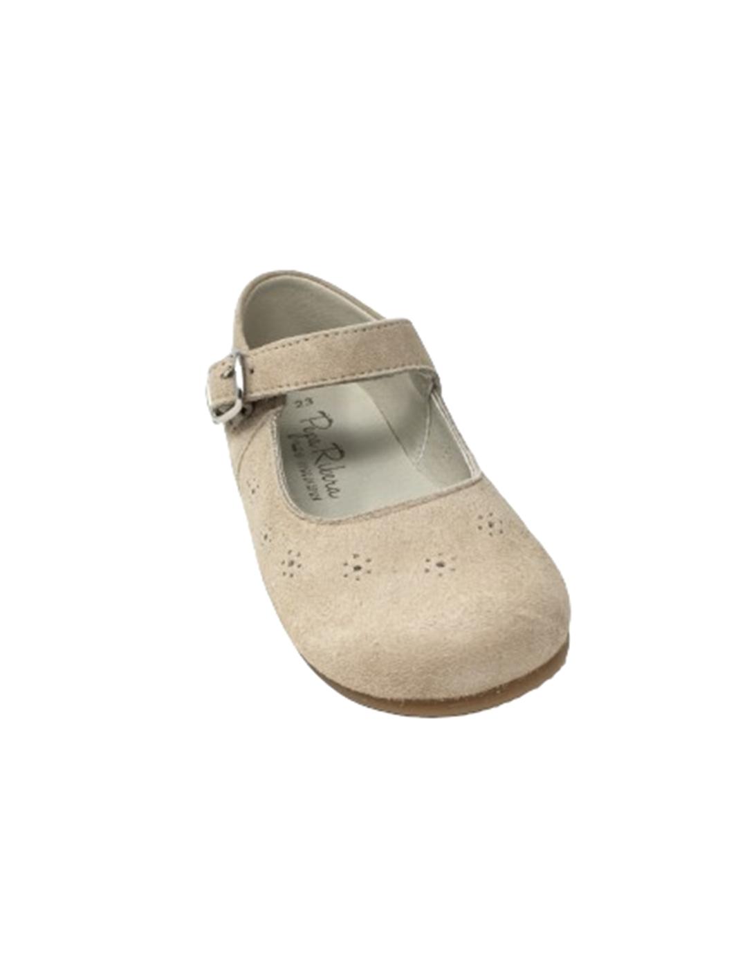 MERCEDITA ANTE ARENA