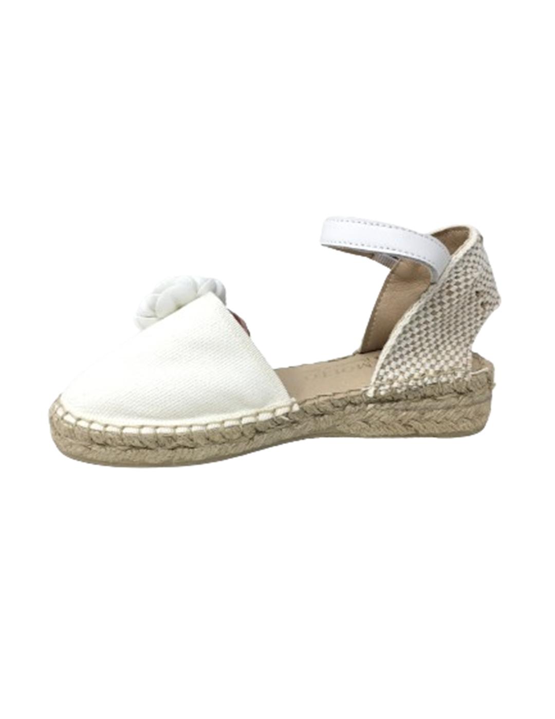 ALPARGATA BLANCO CON FLOR